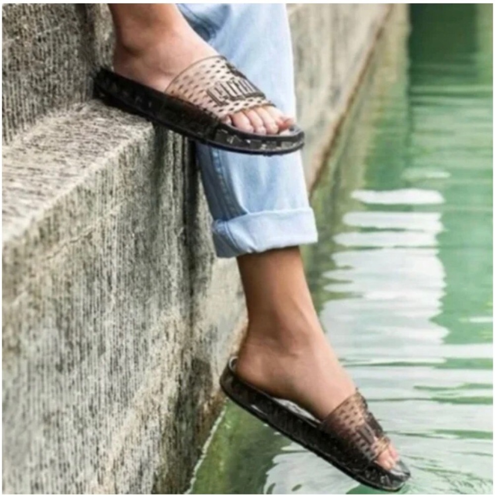 Size 6.5 FENTY Puma by Rihanna Jelly Slides